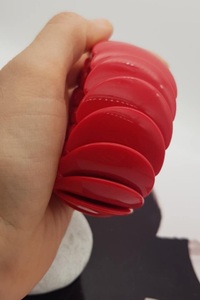 Bracelets élastiques en résine rouge Fusion culturelle-Inspiré par l'art indien - Product Image 3