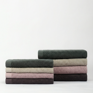 Juego de 2 Toallas Faciales y de Baño Martin, Hechas de Algodón Puro, Textura Suave, Alta Absorción y Acabado Duradero - Product Image 1