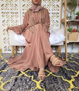 Abaya de Dubaï, belle couleur noire, abaya traditionnelle musulmane, kaftan fait main, vêtements islamiques traditionnels pour femmes - Product Image 1