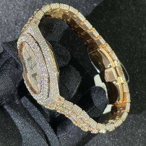 Reloj personalizado Baguette Numericals Full Iced Out Yellow Tone Diamond, lujoso reloj de movimiento automático con envío gratis - Product Image 3