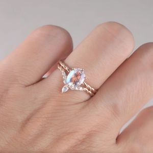 Bagues de bijoux en or 18 carats Pierre de lune arc-en-ciel naturelle Nouveau design de luxe Bagues de bijoux en or massif avec bague en diamants véritables - Product Image 5