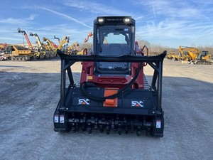 Minicargadora de orugas Takeuchi TL12V2 con motor de 111 HP, caja de cambios y trituradora para limpieza de terrenos, certificación EPA y CE, capacidad de 5 toneladas - Product Image 2