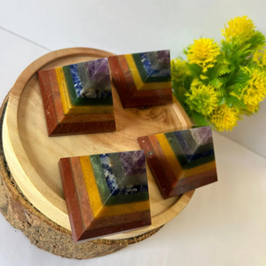 Pirámide de cristal curativo Feng Shui estilo Ángel de alta calidad grabado piedra caliza artesanía espiritual decoración y regalo - Product Image 1