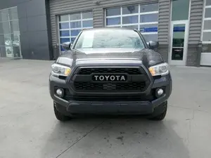 Toyota Tacoma SR5 2018 - Product Image 6