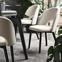 Chaise enveloppante moderne en bois massif d'inspiration années 50, dossier moyen, avec trou, cadre métallique léger, élégante, facile à déplacer, pour chambre, salon, hôtel