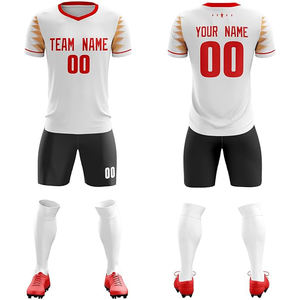 Uniforme de football personnalisable de haute qualité Nom et numéros personnalisés sublimés pour les joueurs individuels - Product Image 2