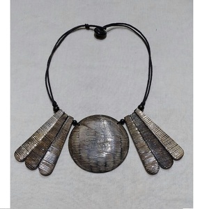 Collar con colgante de cuerno de búfalo de estilo Vintage hecho a mano, artesanía natural ecológica única, joyería Tribal, declaración de moda - Product Image 1