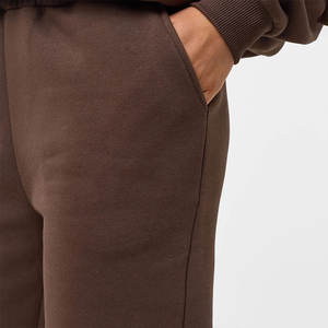 Conjunto Deportivo de Dos Piezas con Capucha para Mujer, de Lujo, para Invierno, al por Mayor, con Logotipo Personalizable, para Uso Casual y en el Gimnasio - Product Image 5