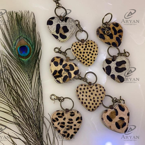 LLavero de piel de vaca, llavero de piel de vaca de leopardo, llaveros elegantes, llavero de piel auténtica, novedad - Product Image 1