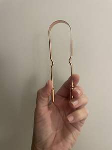 Nettoyant de langue en cuivre ayurvédique pour une hygiène buccale saine, améliorant la digestion et offrant une haleine fraîche naturellement - Product Image 5
