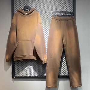 Sweat à capuche unisexe personnalisé en coton épais 100% avec poches imprimées et brodées pour homme, couleur unie, idéal pour l'hiver - Product Image 4