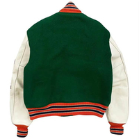 Chaqueta Varsity de Lana para Hombre Ghost Dunks de IRON MARK INDUSTRIES, Verde y Blanca con Parche Bordado, Resistente al Viento, Ecológica y Transpirable