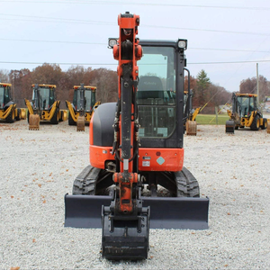 Mini-excavatrice Kubota 4x4, excavatrice sur chenilles compacte avec lame avant pour travaux agricoles et de construction - Product Image 1
