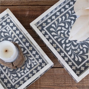 Juego de tres bandejas de madera MDF de tamaño personalizado con incrustaciones de concha marina de mármol estilo madreperla bandeja de servicio para el hogar árabe de resina hecha a mano - Product Image 4