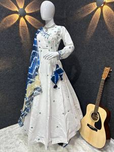 Conjunto Casual Elegante de Rayón con Corte Lateral y Bordado para Adultos, Incluye Kurti, Pantalón, Dupatta, Secuencia Original, Salwar Completo - Product Image 6