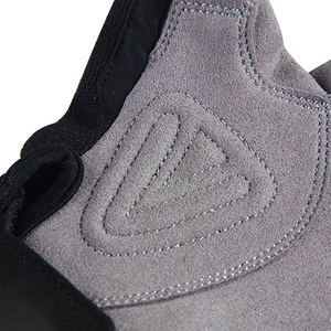 Mitaines de cyclisme en cuir synthétique au design unique, vente en gros à bas prix, gants d'équitation et de vélo de qualité supérieure. - Product Image 6