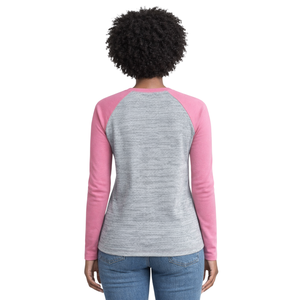 เสื้อยืดแขนยาวสีเทาลาย Pretty Girl Raglan สำหรับชมรมนักศึกษาหญิง สีชมพูและสีเขียว เสื้อยืดสำหรับนักศึกษาหญิงในมหาวิทยาลัย ชุดนักเรียนหญิงในกลุ่มพี่น้องนักศึกษา ชุดนักเรียนหญิงในกลุ่มพี่น้องนักเรียนกรีก - Product Image 2