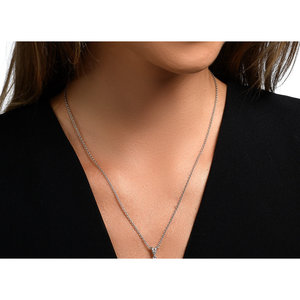 Ciondolo con Diamante Sintetico Certificato AGI da 2,00 CTW Taglio a Pera (F/Vs) in Oro Bianco 14K con Montatura a Tre Griffe e Cavo Regolabile - Product Image 6