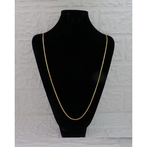Chaîne de cou pour femme micro-plaquée de qualité supérieure, bijoux de mode micro-plaqués durables, chaîne tendance pour femme à porter au quotidien - Product Image 1