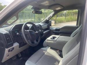 รถฟอร์ด F-150 XL ปี 2019 มือสอง รุ่น Look 4x4 เครื่องยนต์ 3.5L Eco STX Crew Cab 499 แรงม้า V8 4 วาล์ว 16 สูบ 5 ที่นั่ง เกียร์อัตโนมัติ - Product Image 2