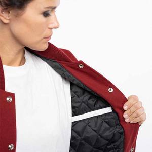 Chaqueta universitaria de béisbol de invierno con manga de cuero de lana personalizada de alta calidad para mujer, diseño de logotipo, bordado de algodón, Letterman elegante - Product Image 5