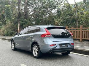 Livraison mondiale pour les voitures d'occasion V40 2018 T3 Smart Edition à vendre, diesel, automatique, sièges en cuir - Product Image 3