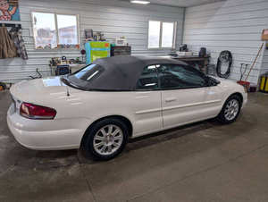 รถมือสองราคาถูกขายส่ง ACURA Sebring GTC ปี 2005 แบบเปิดประทุน 2 ประตู เบาะหนัง กล้องมองหลัง พวงมาลัยซ้าย ซันรูฟ ไฟหน้า LED รุ่นยุโรป - Product Image 2