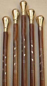 Bâtons de marche de camping et de randonnée avec poignée en métal argenté, poignée en bois naturel, canne unisexe - Product Image 2