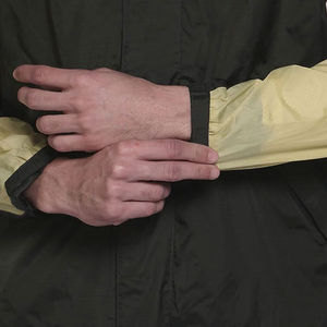 Chaqueta impermeable y cortavientos para actividades al aire libre para hombre, impermeable y transpirable ligero para uso diario y viajes - Product Image 6