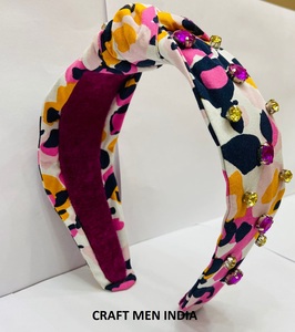 2025 nouveaux bandeaux perlés faits à la main pour les femmes fête et soirée bandeaux en tissu accessoires de cheveux lumineux et multicolore élégant - Product Image 1