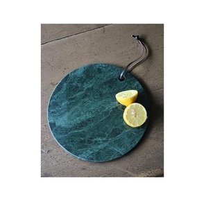 Tabla de cortar de mármol moderna perfecta para cortar y servir en elegantes diseños de cocina minimalistas - Product Image 6