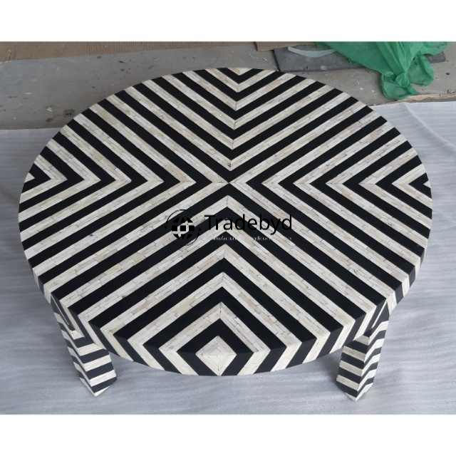 Available in different Colors