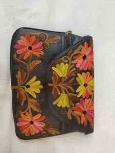 Sac à main de créateur brodé avec travail de pierres, imitation perle, papillon vintage, ensemble complet, chaîne à maillons, sac à breloques - Product Image 5