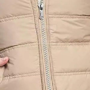 Vestes matelassées pour femmes quantité minimale de commande bas Conception personnalisée Vestes matelassées pour femmes 2025 Nouveau style Vestes matelassées pour femmes - Product Image 6