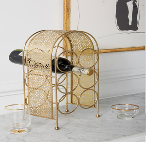 Botellero de mesa geométrico de metal dorado, un expositor elegante y escultórico con un diseño entrecruzado, disponible al por mayor - Product Image 4