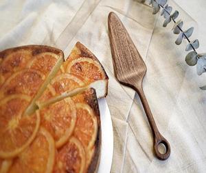 Serveur à tarte en bois Ensemble couteau à gâteau et serveur en bois d'acacia pour gâteau de mariage et fêtes d'anniversaire et événements Serveur à gâteau en bois - Product Image 1