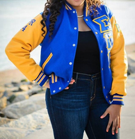 Blousons universitaires personnalisés de la sororité Sigma Gamma Rho avec patchs en chenille au crochet et motifs brodés style baseball