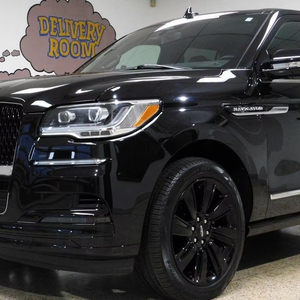 LINCOLN NAVIGATOR L RESERVE 2024 D'OCCASION DU PREMIER PROPRIÉTAIRE - Product Image 1