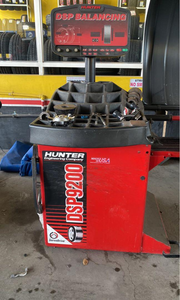 เครื่องถ่วงล้อคุณภาพพรีเมียมรุ่นดั้งเดิม DSP9200 Hunter สำหรับยางรถจักรยานยนต์และรถเอทีวี รองรับแรงดันไฟฟ้า 380V/220V - Product Image 4