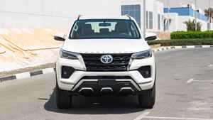 Neuf / Occasion 2022 TOYOTA FORTUNER Caméra arrière 360° Capacité de charge 31-40T Émissions Diesel / Essence Automatique - Product Image 3