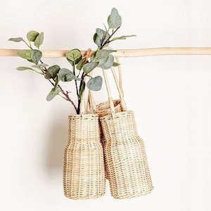 Soporte de botella de agua de ratán natural hecho a mano, bolsa de pícnic portátil con mango, respetuoso con el medio ambiente, barata, venta al por mayor - Product Image 2