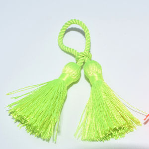 MINI borla de un solo COLOR, suministro a granel y fabricación por refractex, India, hecha en la India, la mejor calidad y precio bajo - Product Image 1