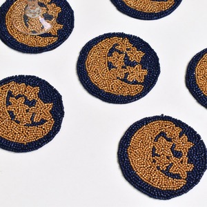 Sous-verre perlé en forme de lune Tapis de boisson élégants au design fait à la main pour la maison Table à manger Thé Café Porte-gobelet Fournisseur en gros - Product Image 2