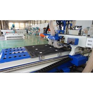 <span class=keywords><strong>ZICAR</strong></span> CR4 <span class=keywords><strong>CNC</strong></span> Machines de découpe Routeur <span class=keywords><strong>CNC</strong></span> Machines de coupe avec lubrificateur automatique pour meubles Sandwich Board Nylon Board - Product Image 4