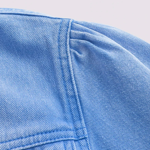 แจ็คเก็ตยีนส์ผู้หญิงแฟชั่นใหม่คุณภาพสูง แขนสั้น ปกพับ ขายส่ง พร้อมโลโก้สั่งทำ - Product Image 4