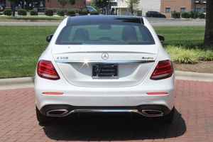 Nuevo Mercedes-Benz E350 AMG Turbo 2022 Blanco con Cámara Trasera 360, Capacidad de Carga 31-40T, Emisión Diésel/GAS, Automático - Product Image 5