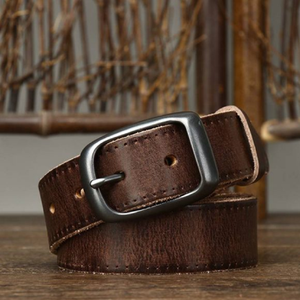 Ceinture en cuir véritable marron vieilli avec une boucle gris bronze classique. Disponible aux prix de gros. - Product Image 1