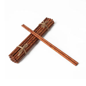 Palillos de madera con logotipo palillos de madera de coco utensilios de comedor sostenibles para comidas diarias - Product Image 1