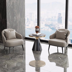 Silla de Comedor de Estilo Nórdico Moderno con Altura Ajustable, Estructura de Acero y Tapicería de Cuero para Uso en el Hogar, Hotel o Apartamento - Product Image 4