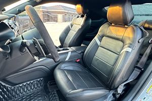 Ford Mustang Shelby GT500 d'occasion de 2020, 9 500 miles, V8 suralimenté, Pack Technologie, G-riptec, Superchargeur supérieur, Pull - Product Image 5